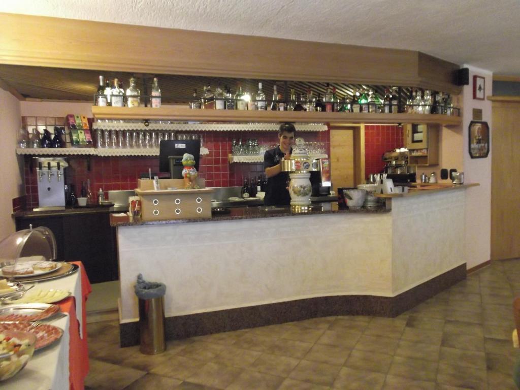 Hotel Adele リヴィーニョ エクステリア 写真